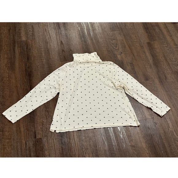OLD NAVY Tops - Old Navy XXL Petite Turtleneck Polka Dot Beige Black Long Sleeve